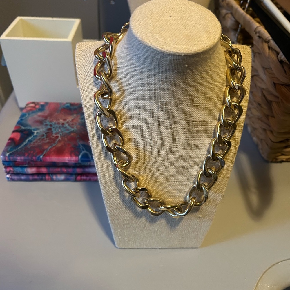 Chunky Gold Chain Necklace